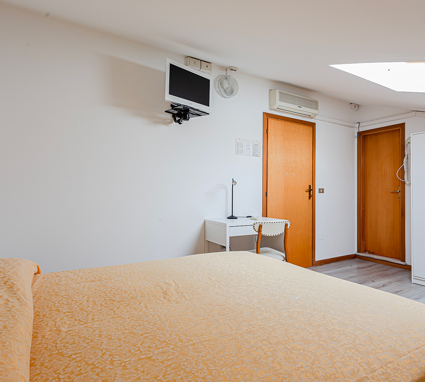 Rooms hotel Lucerna Cesenatico